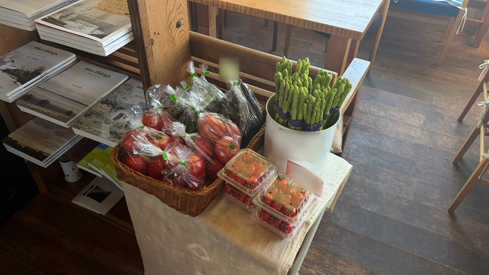 そらのブログ②浦河町のお店で出会った、ラーメン屋のカリカリ梅とパン屋の野菜